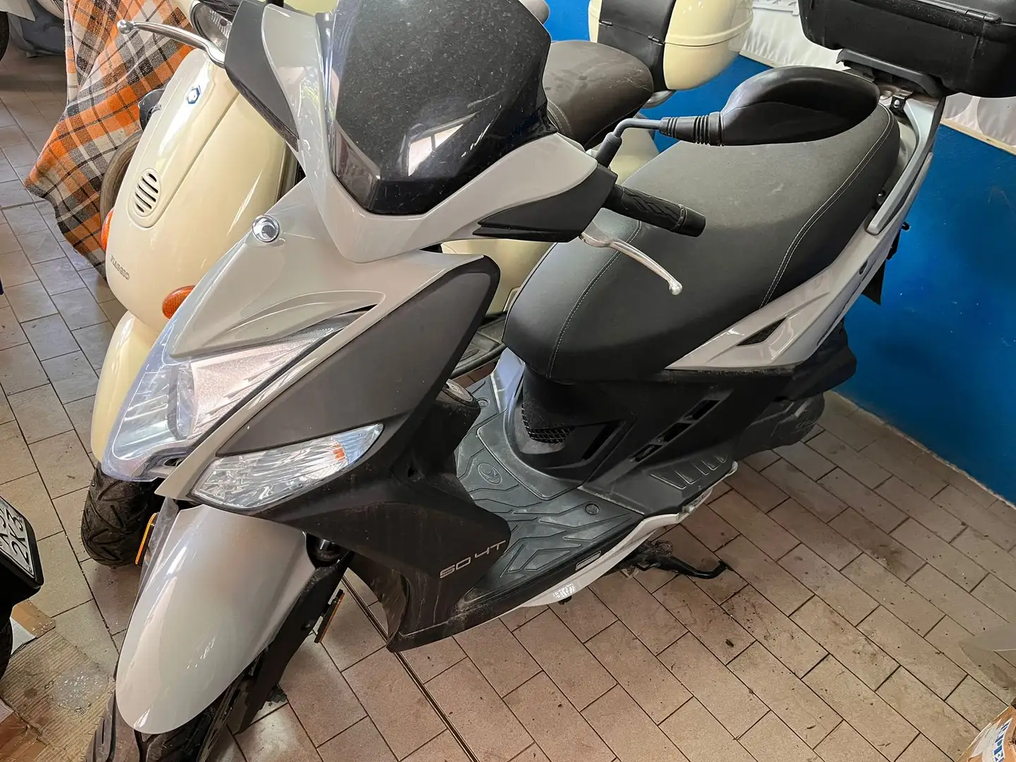 Kymco Agility 50 Anno 2021 euro5 Argento - 1