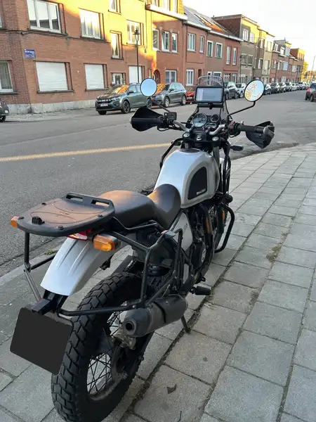 Royal Enfield Himalayan 411 - foto 2