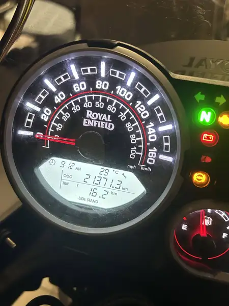 Royal Enfield Himalayan 411 - foto 8