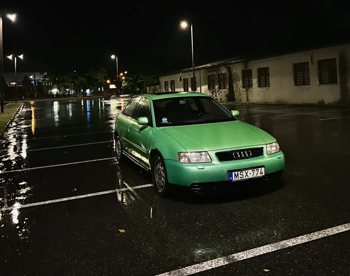 Audi A3 1.8 Attraction Zelená - 1