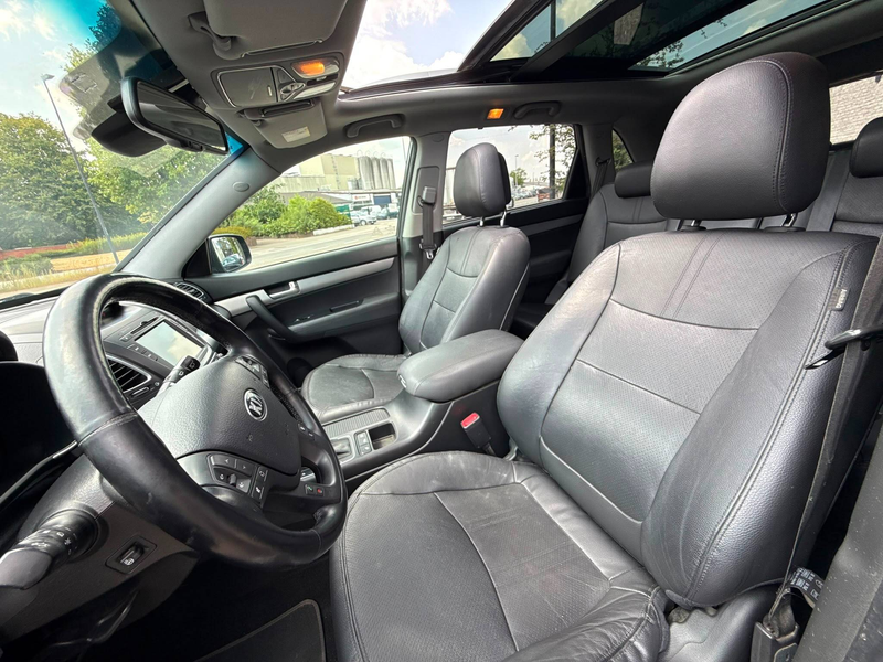Kia Sorento Sorento 2.2 CRDi 4WD Premium 7 PL — photo 15