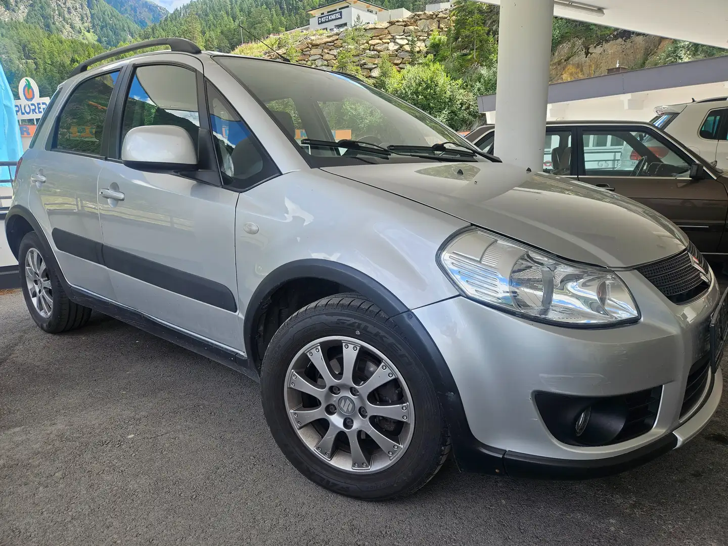 Suzuki SX4 SX4 1,6 GL-A 4WD GL-A Grau - 1