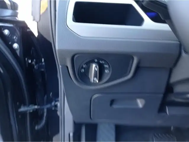 Volkswagen Touran view 10
