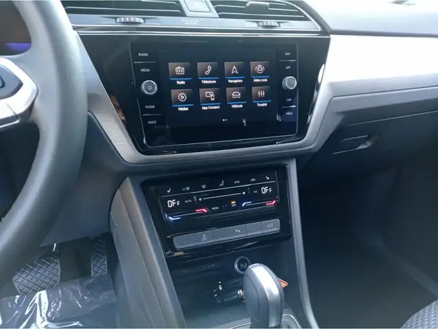 Volkswagen Touran view 12