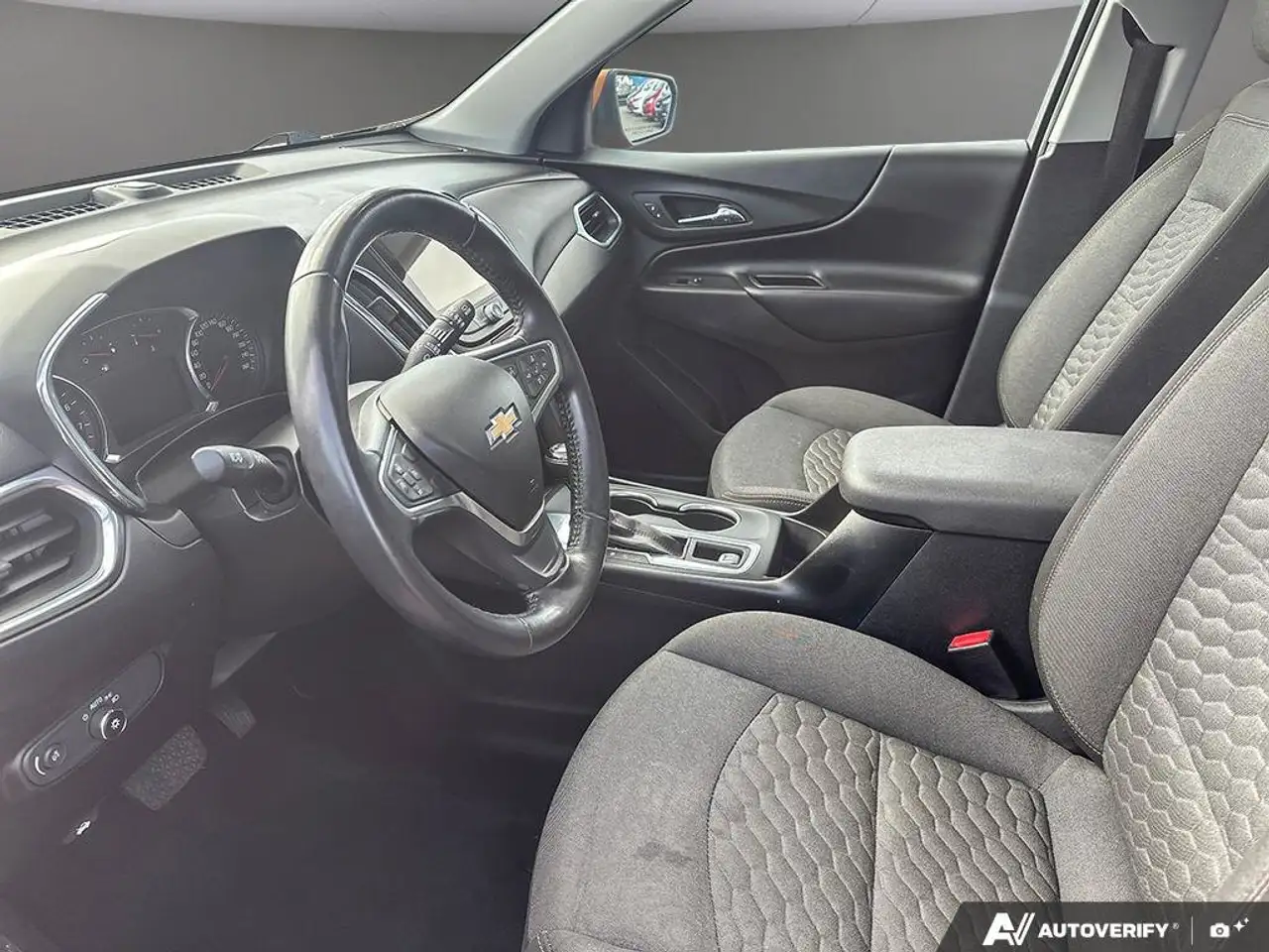 Chevrolet Equinox снимка Chevrolet Equinox