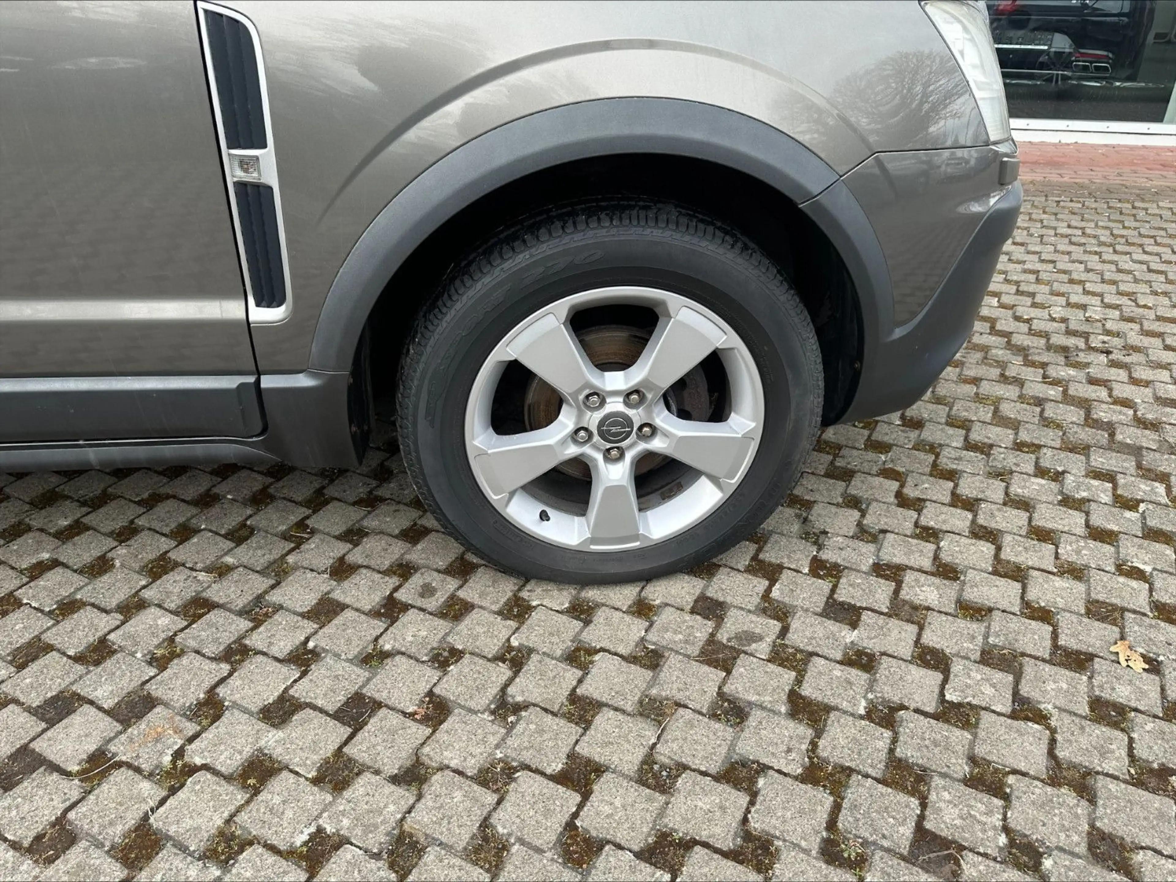 Opel Antara Cosmo 4x4 — photo 14