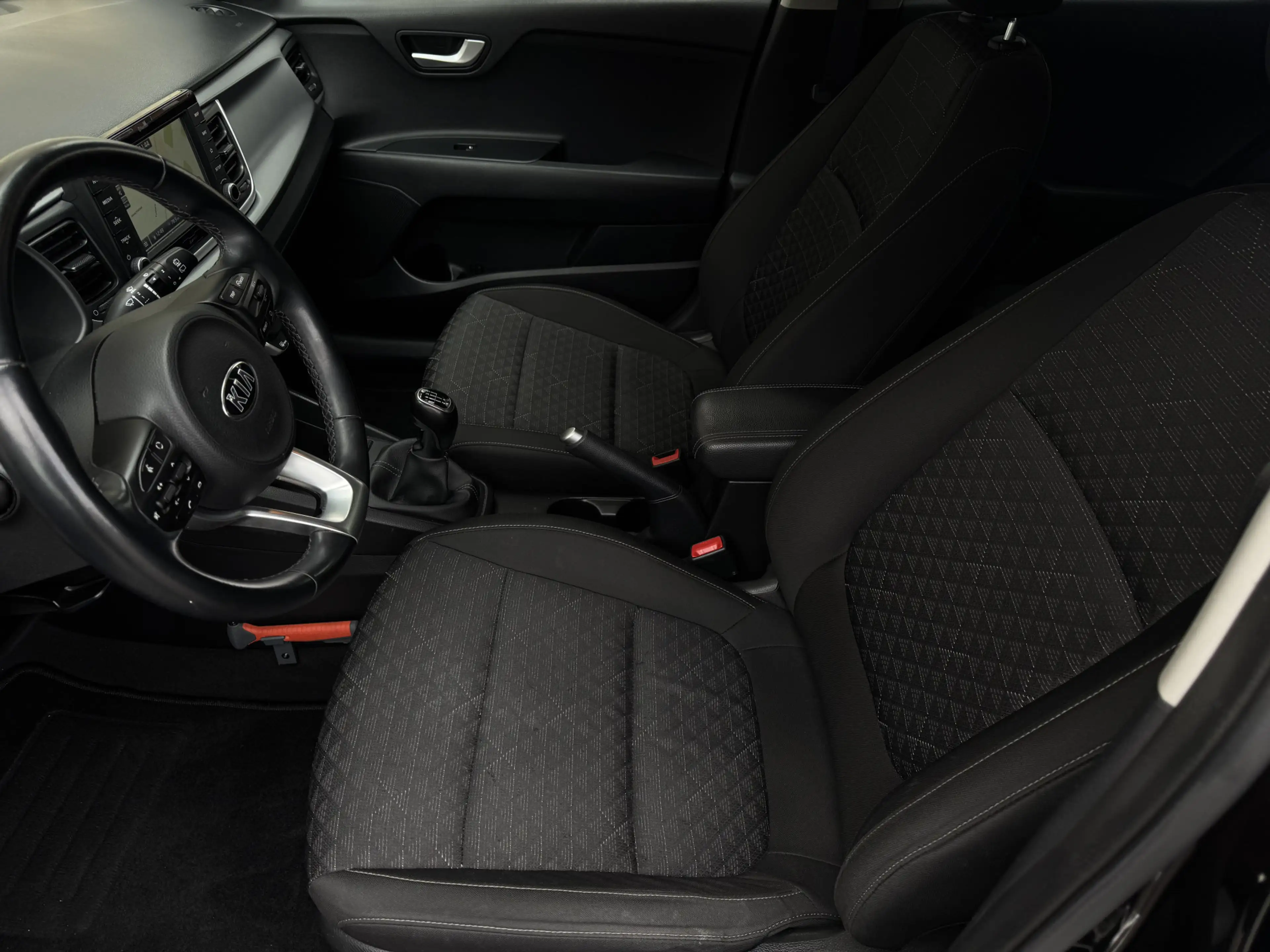 Kia Rio 1.0 TGDI ComfortPlusLine Navi Carplay Camera Cruis — photo 4