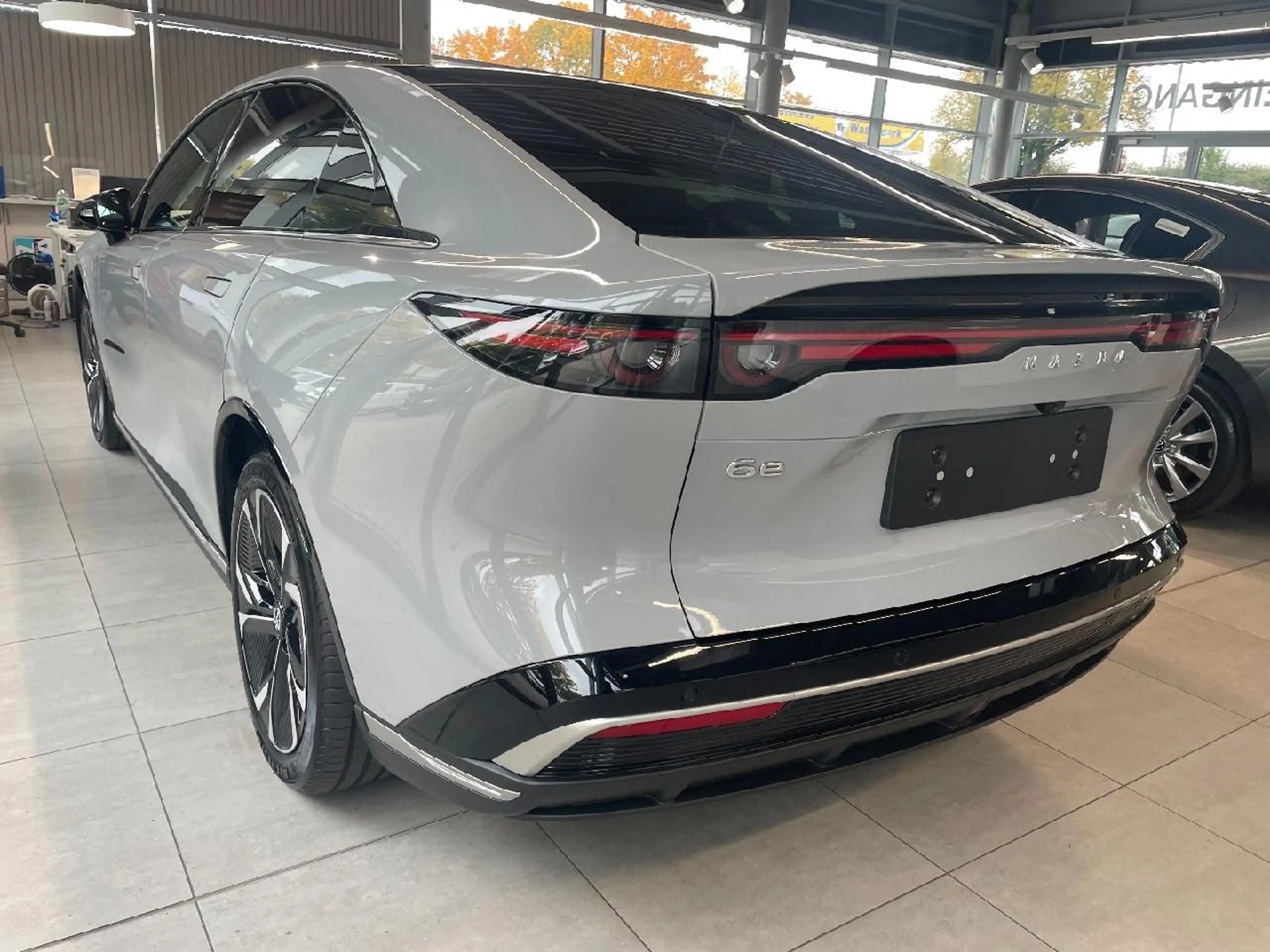 Mazda 6e 190 kW EV Takumi Plus — photo 3