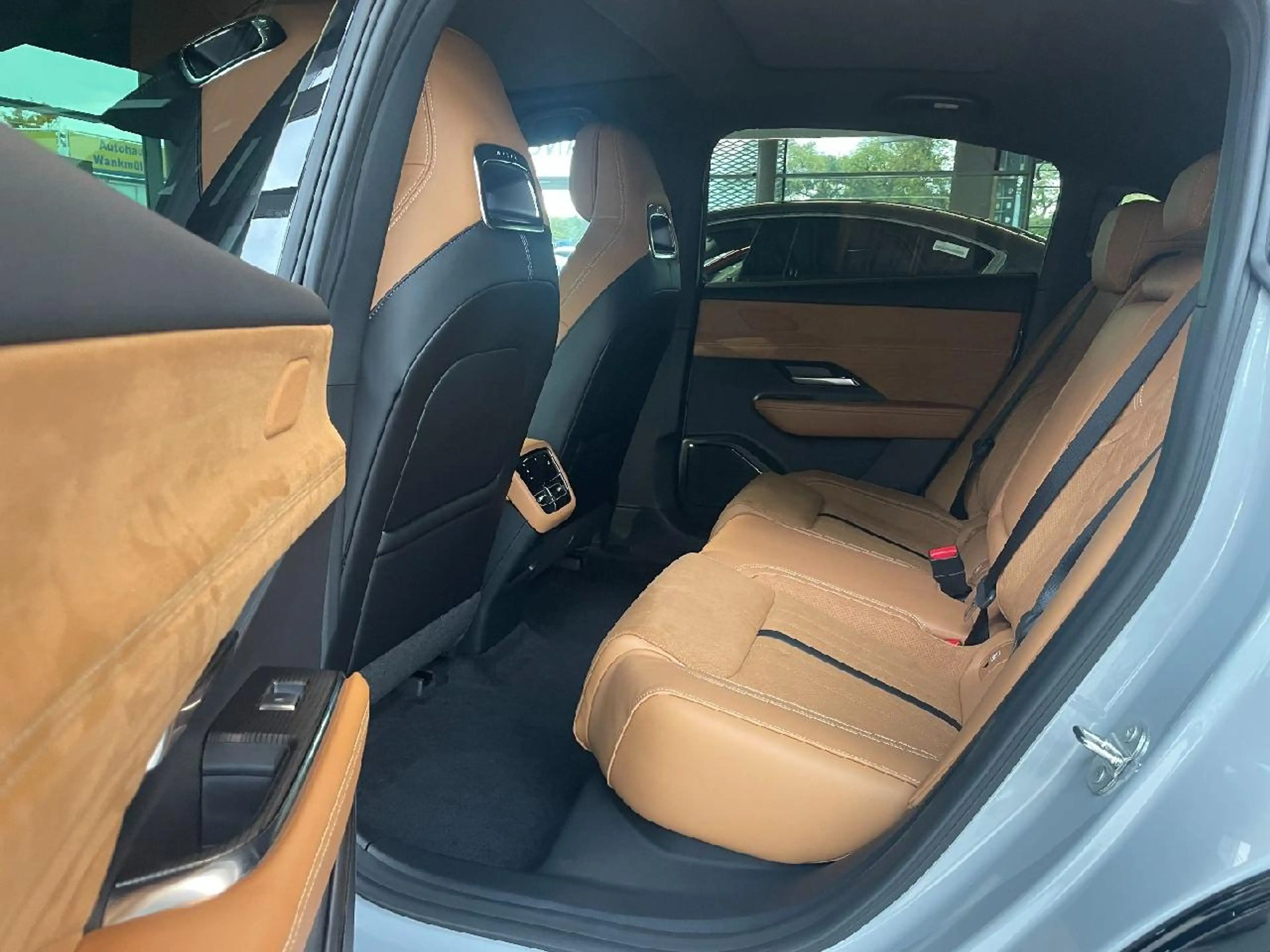 Mazda 6e 190 kW EV Takumi Plus — photo 9