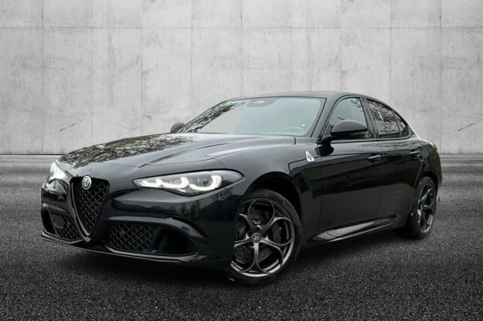 Alfa Romeo Giulia 2.9 T V6 AT8 Quadrifoglio Nero - 1
