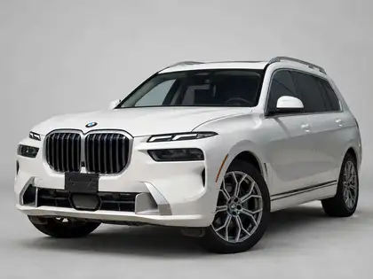 White 2023 BMW X7 SUV / Crossover All-Wheel Drive Automatic