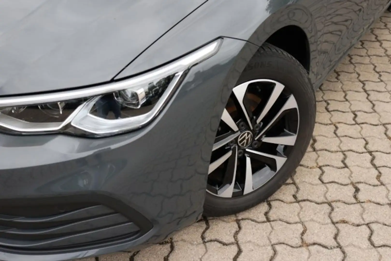 Volkswagen Golf VIII 1.5 TSI (EURO 6d-TEMP) United Klima Navi Gris - 2