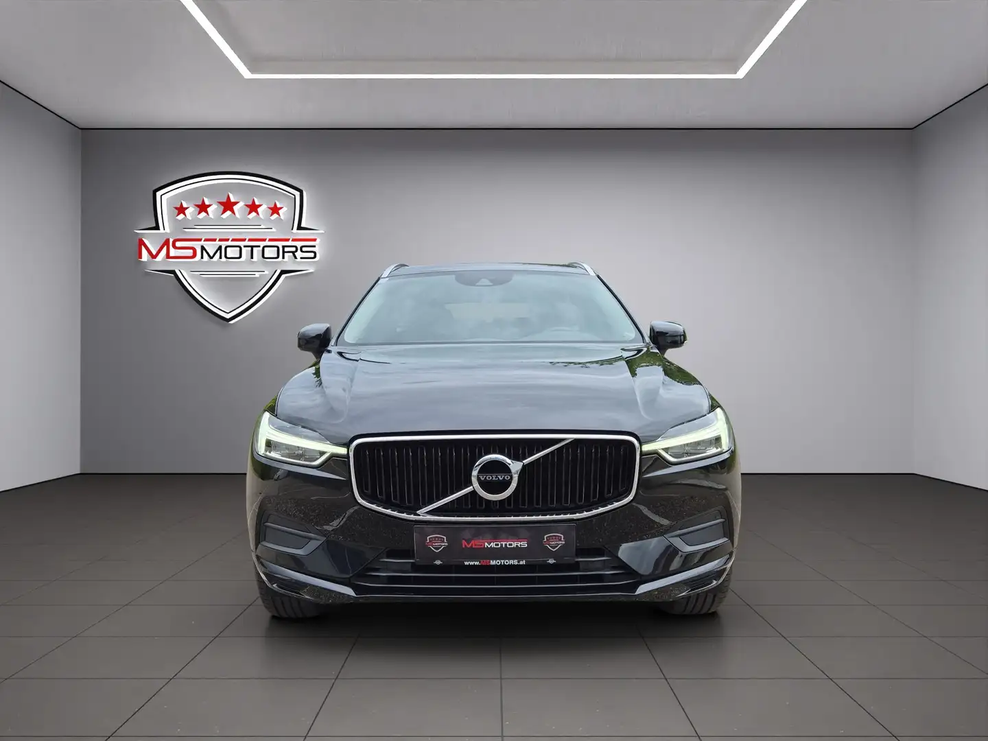 Volvo XC60 D4 Momentum Pro*1.BESITZ*ACC*RFK*NAVI*KREDIT*GARAN Schwarz - 2