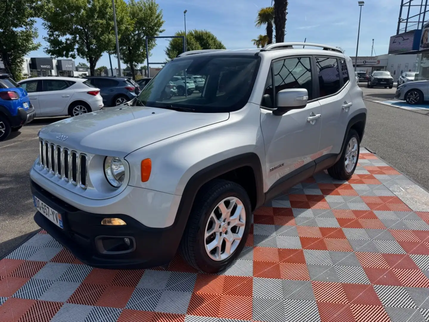 Jeep Renegade 2.0 MultiJet 140 BV6 AWD 4X4 LIMITED CUIR Grijs - 2