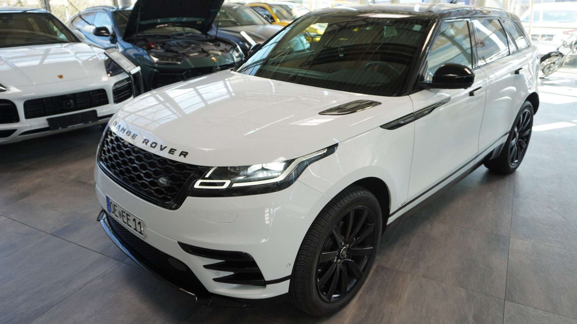 Land Rover Range Rover Velar 2.0 D240 R-Dyn*HSE*PANO*SHADOW -  - Joinsteer - #2