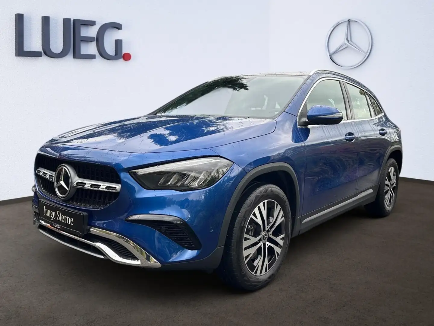 Mercedes-Benz GLA 180 PROGRESSIVE+PANODACH+NAVI+WINTERPAKET Bleu - 2