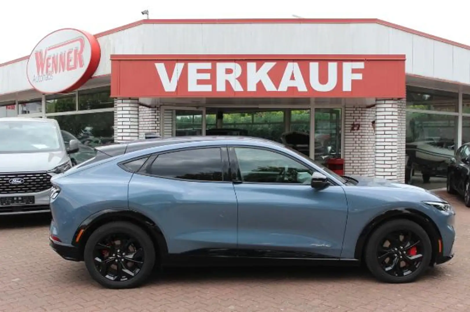 Ford Mustang Mach-E 315PS AWD / ACC + 19 Zoll + B&O + FGS 5.J Albastru - 1