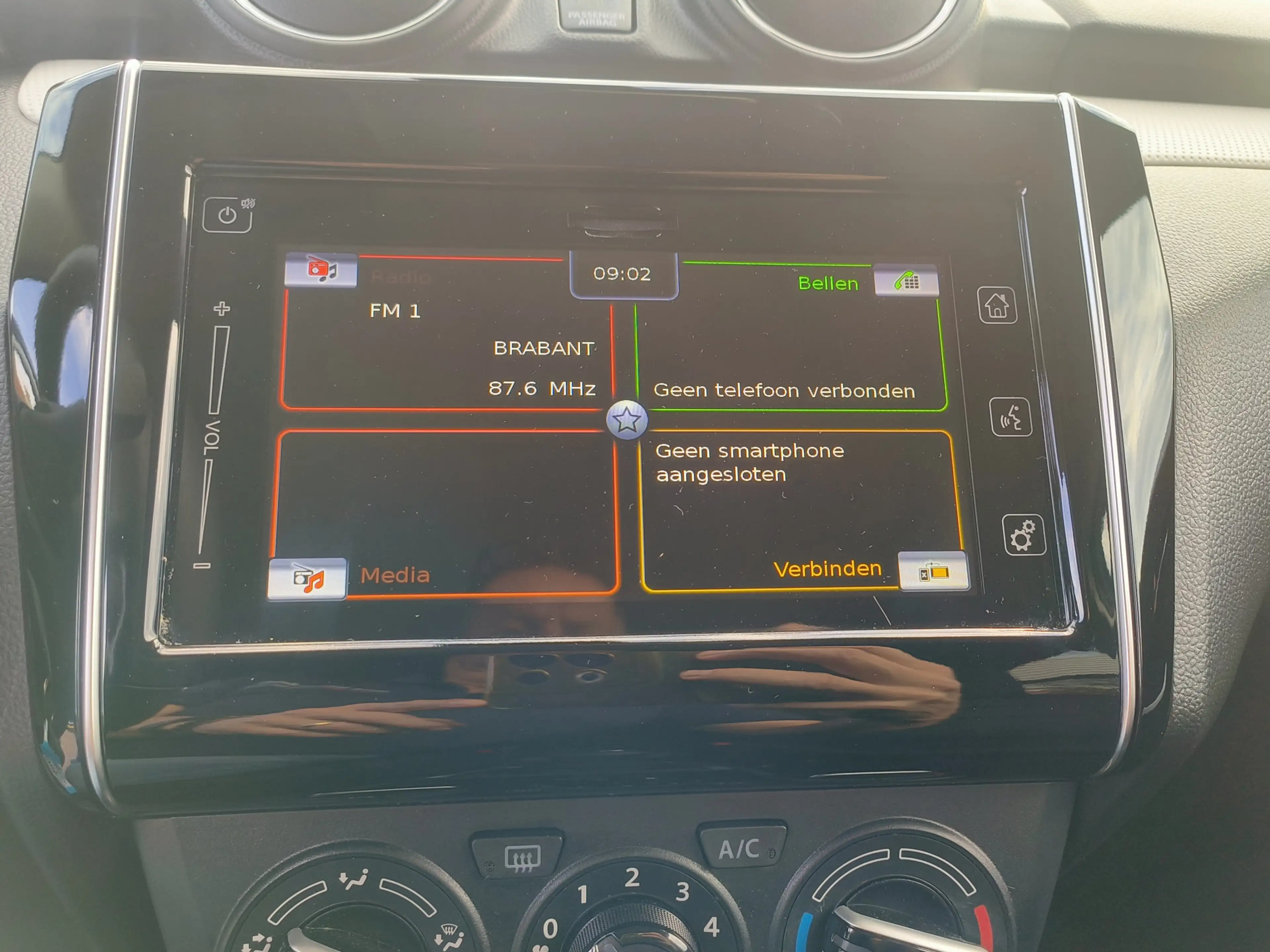 Suzuki Swift 1.2 Select Smart Hybrid uit 2025 Rijklaar + 12 maa — photo 23