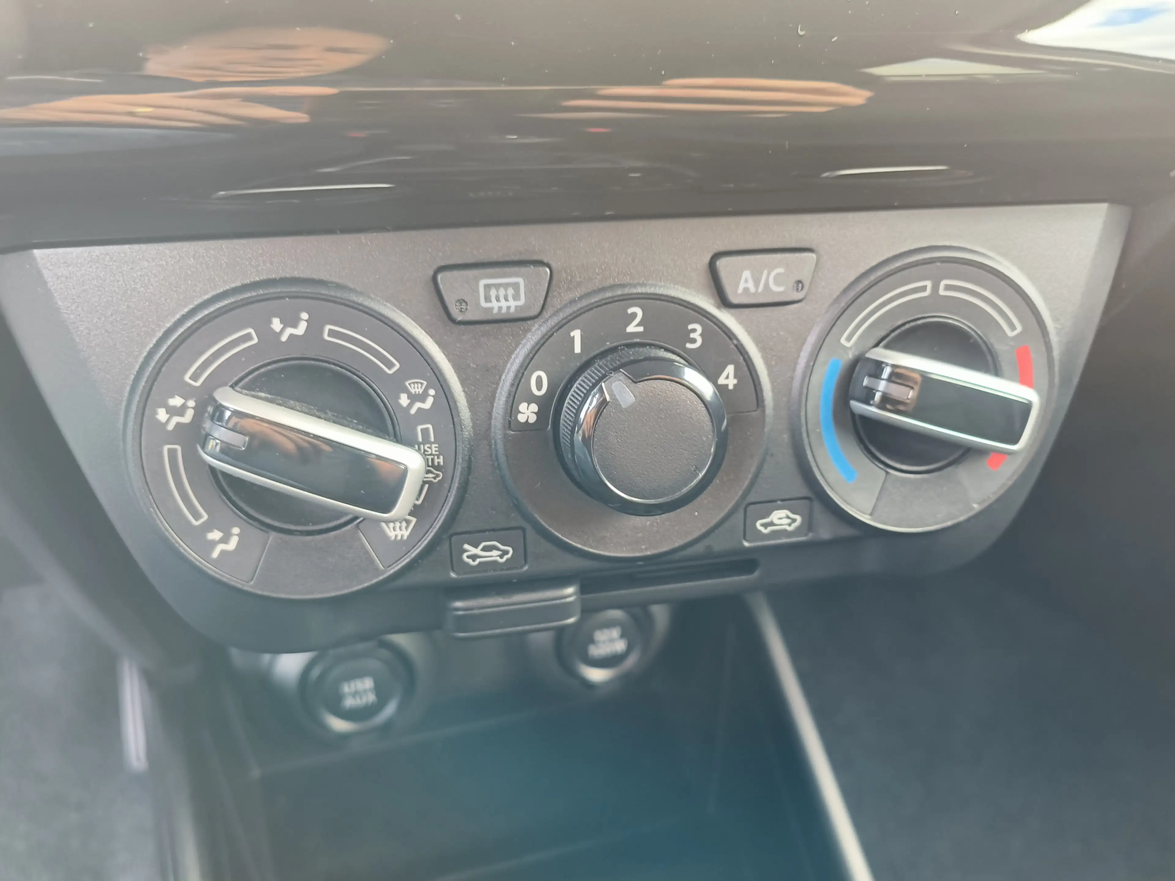Suzuki Swift 1.2 Select Smart Hybrid uit 2025 Rijklaar + 12 maa — photo 19