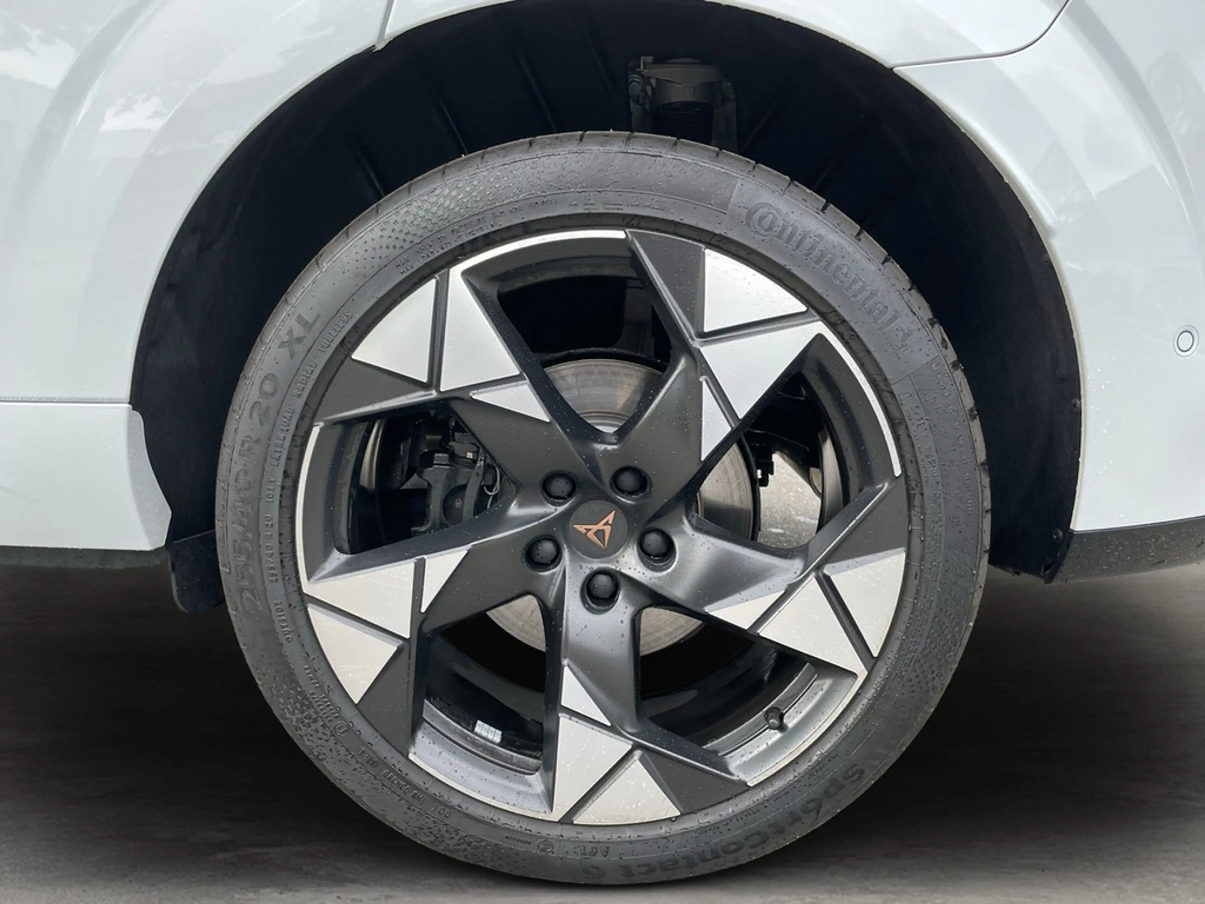 CUPRA Terramar 2.0TSI DSG 4DRIVE VZ *PANO*HUD* — photo 14