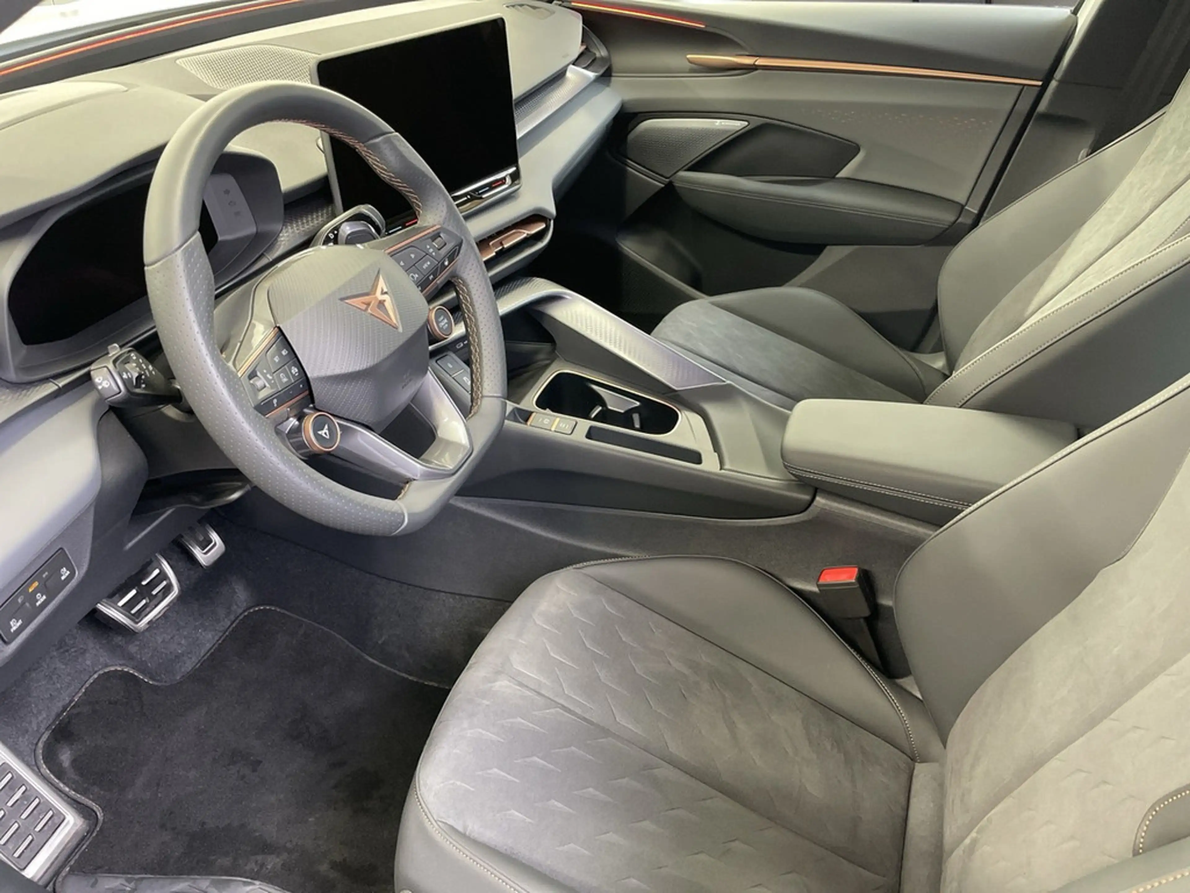 CUPRA Terramar 2.0TSI DSG 4DRIVE VZ *PANO*HUD* — photo 10