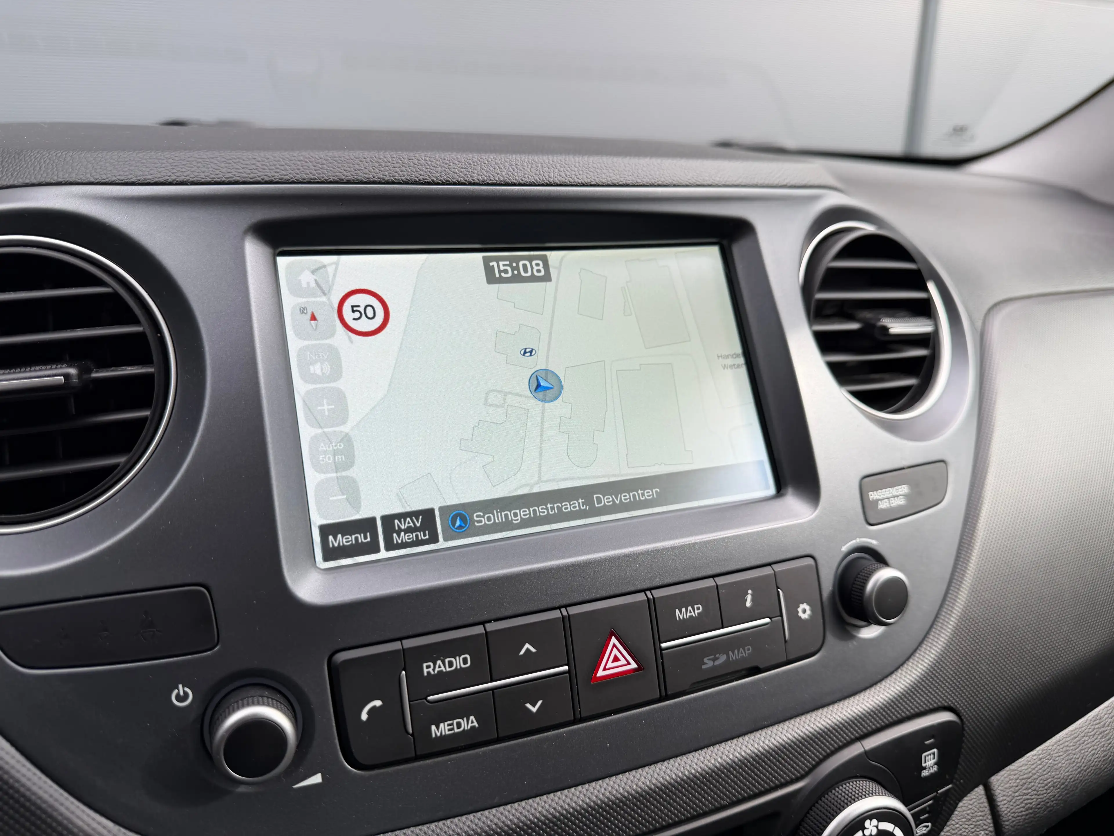 Hyundai i10 1.0i Go! | Dealer Onderhouden | Navigatie | Apple — photo 6