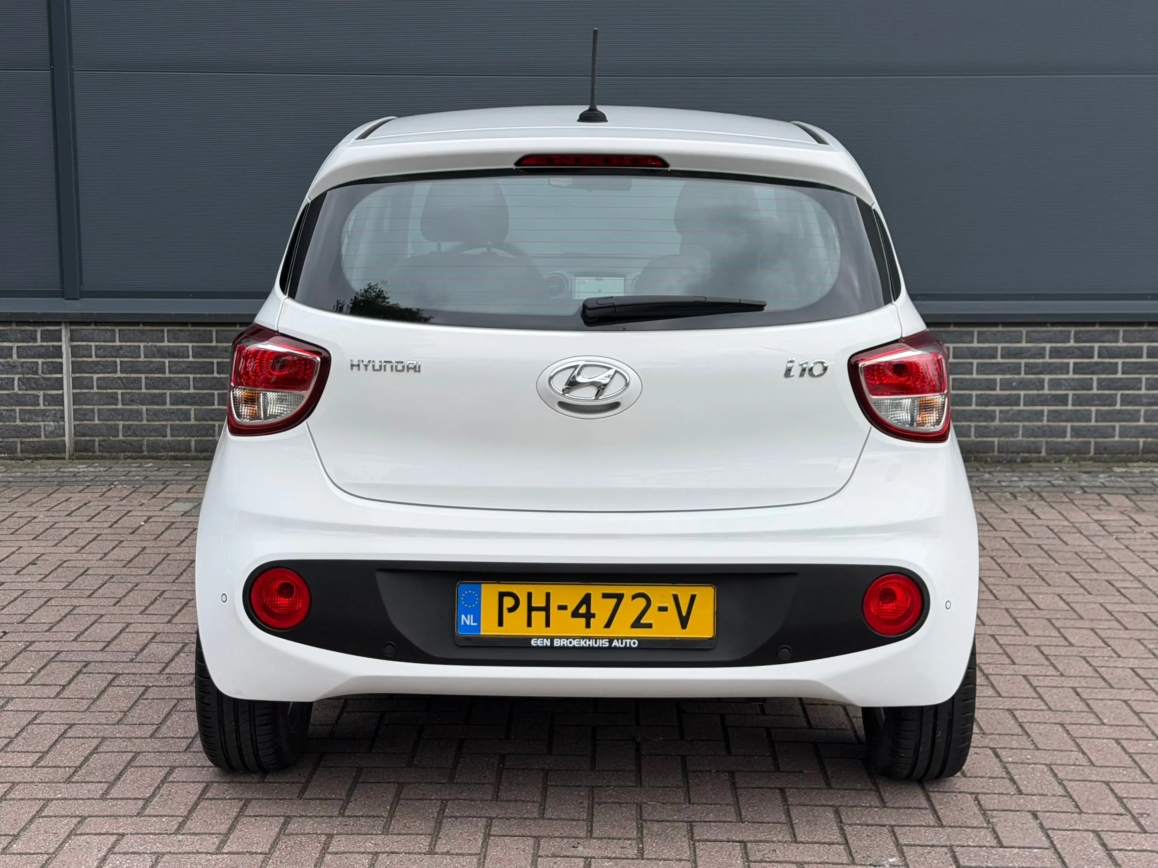 Hyundai i10 1.0i Go! | Dealer Onderhouden | Navigatie | Apple — photo 23