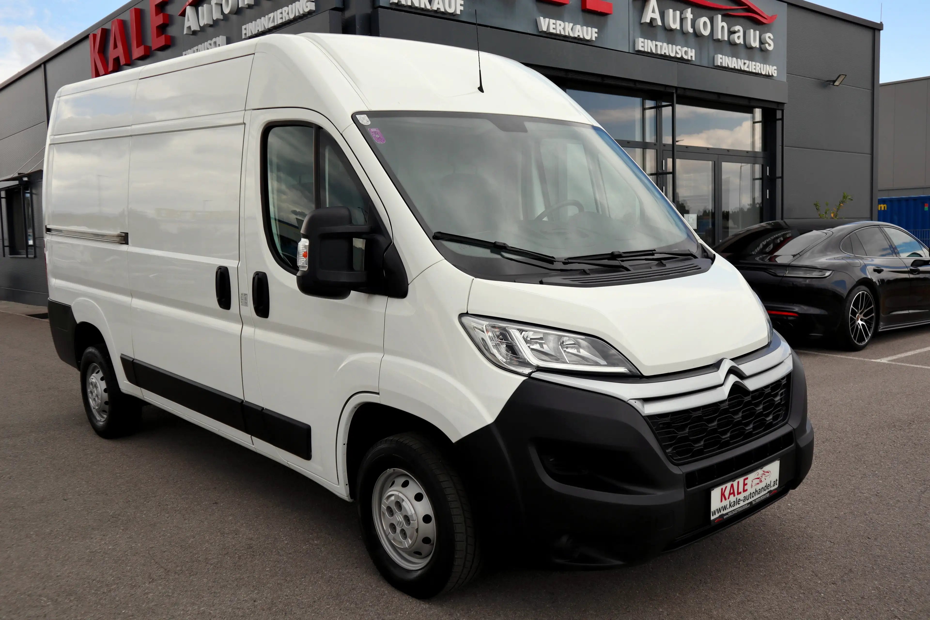 Citroen Jumper 33 L2H2 BlueHDi 140 S&S *1.Besitz* — photo 2