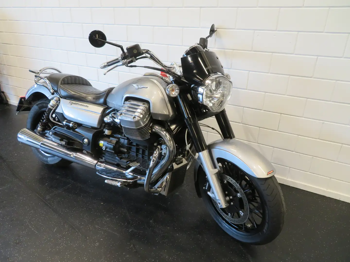 Moto Guzzi California 1400 CUSTOM ABS STAGE 2 Срібний - 2