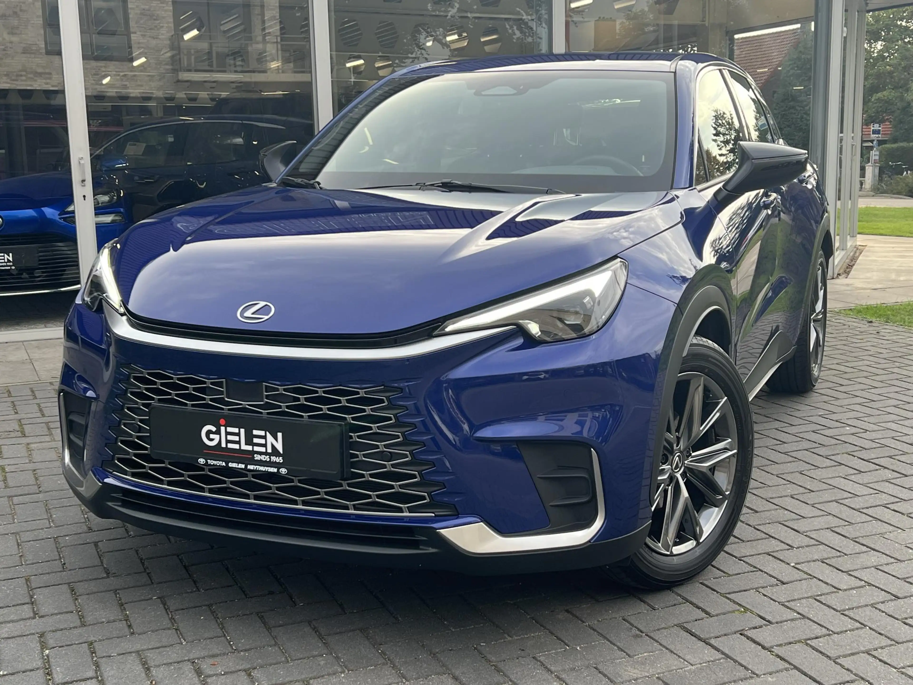 Lexus LBX 1.5 Hybrid Elegant | Stoel + Stuurverwarming, Leer — photo 34