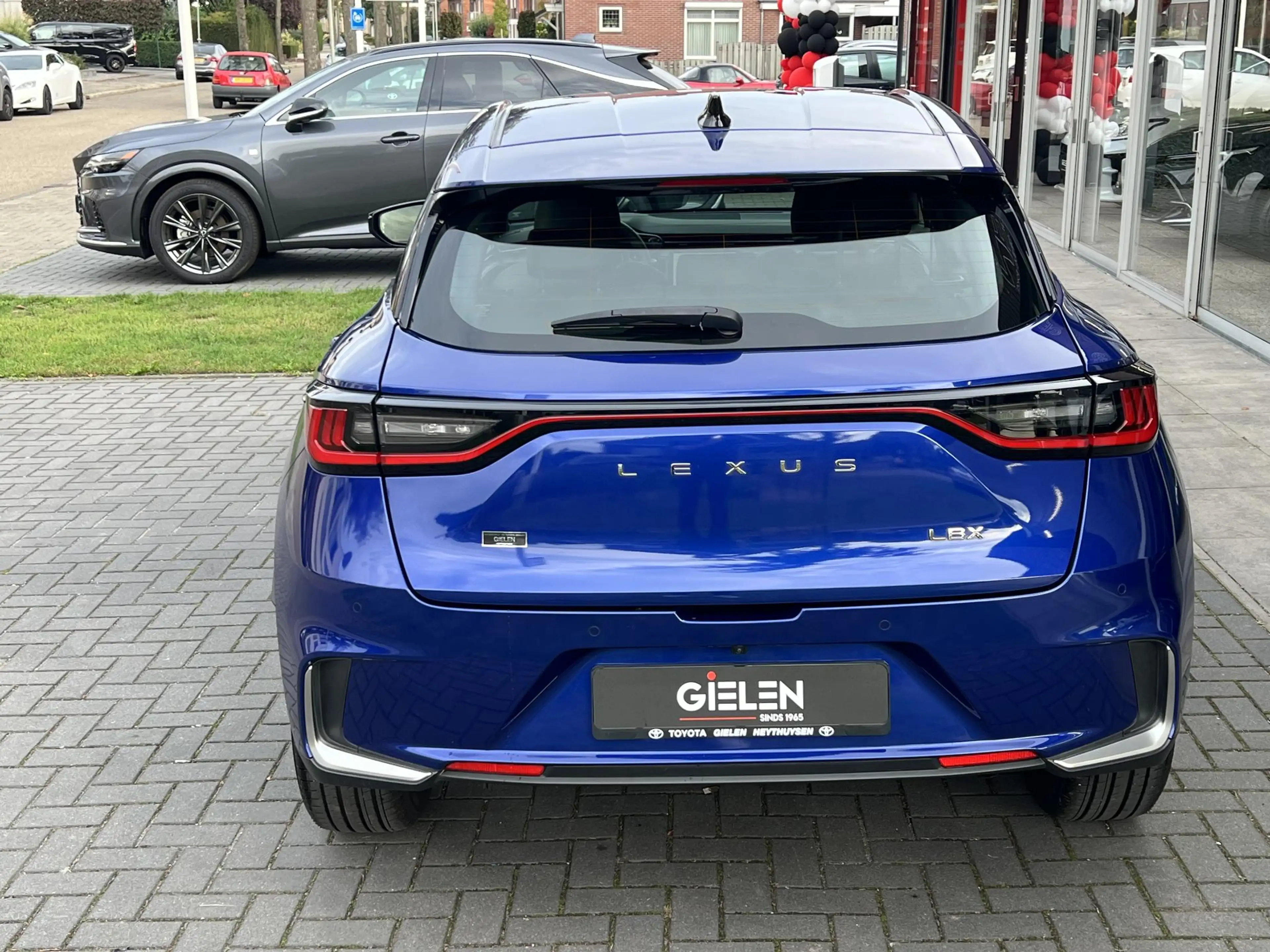 Lexus LBX 1.5 Hybrid Elegant | Stoel + Stuurverwarming, Leer — photo 3
