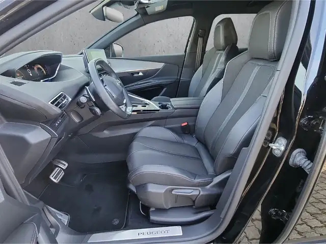 Peugeot 3008 view 9