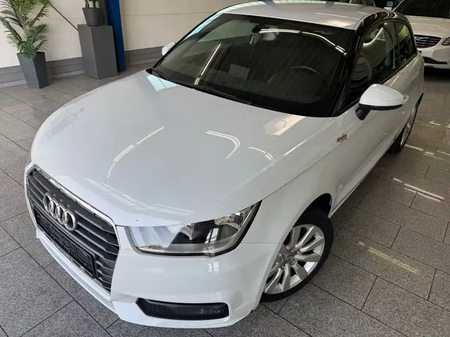 Audi A1 1.0 TFSI*AUTOMATIK*NAVI*SHZ*USB*BLUET*CONNEC