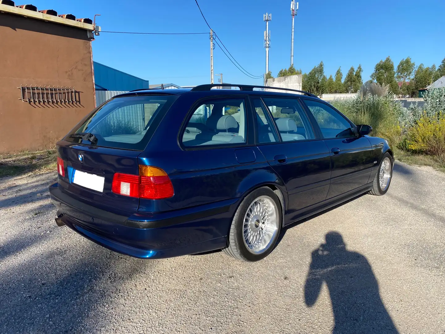 BMW 540 540i touring plava - 2