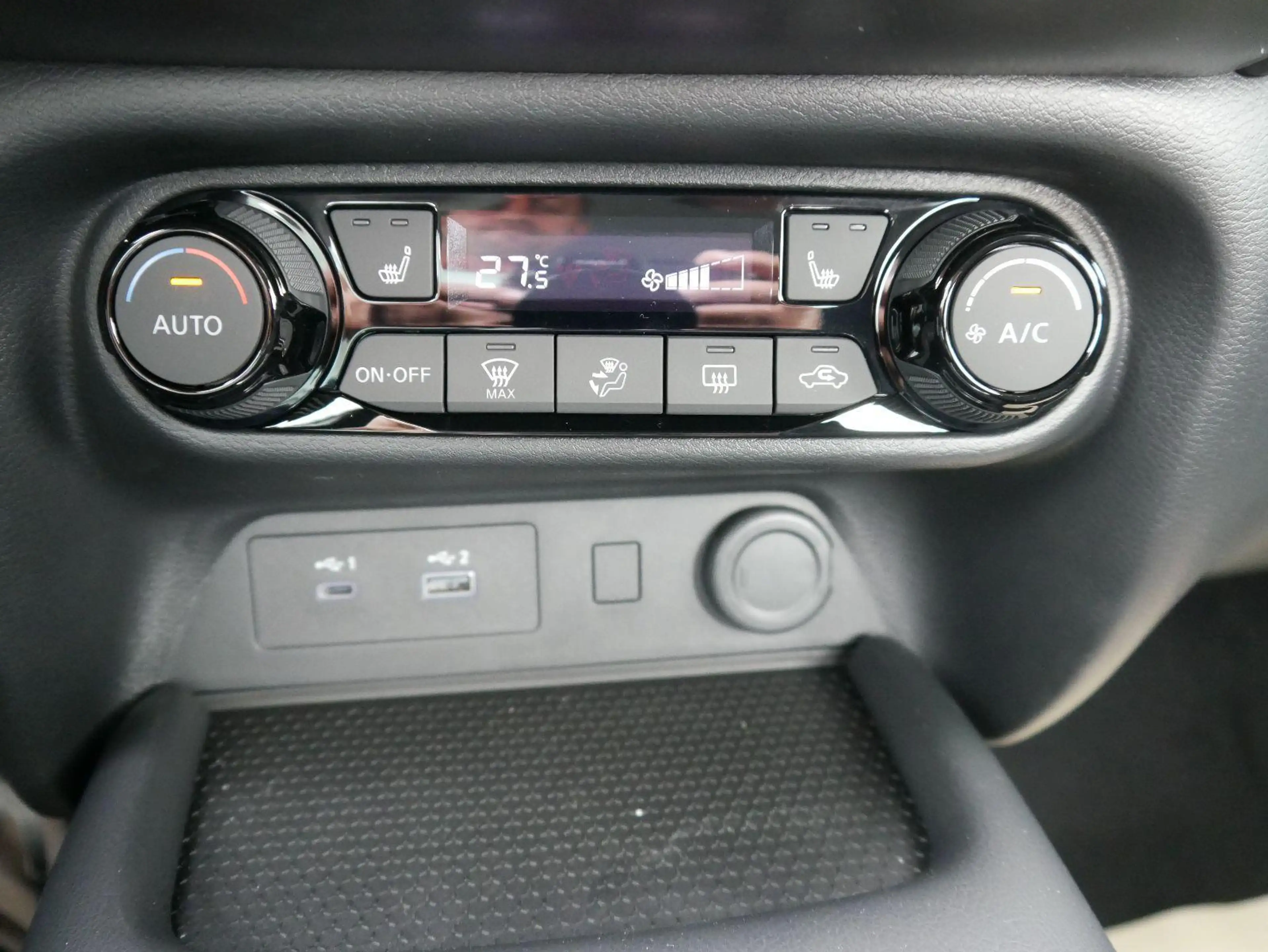 Nissan Juke Acenta 1.0 DIG-T Acenta*NAVI-ÜBER-SMARTLINK*TEM... — photo 15
