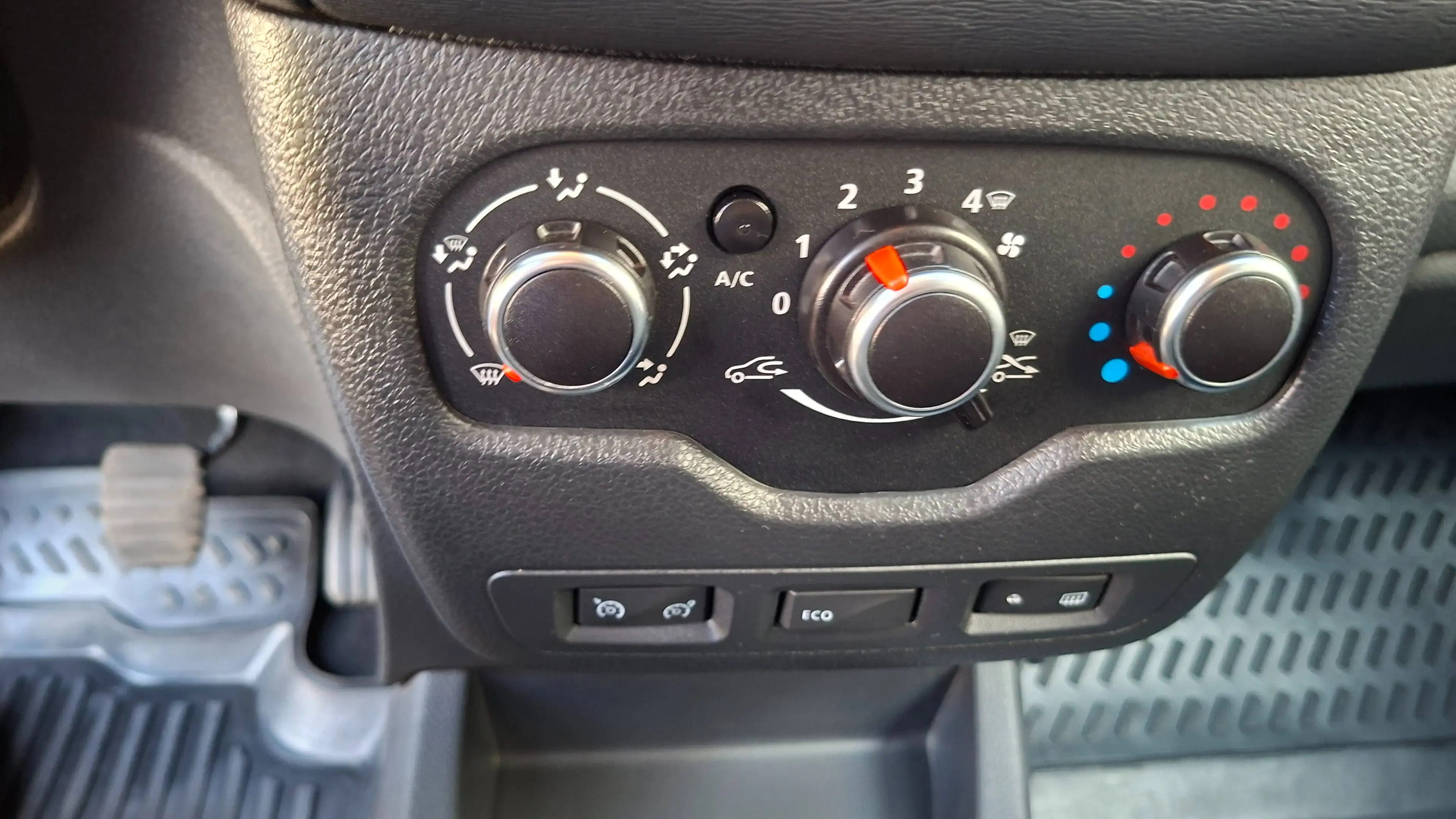 Dacia Dokker Stepway — photo 8
