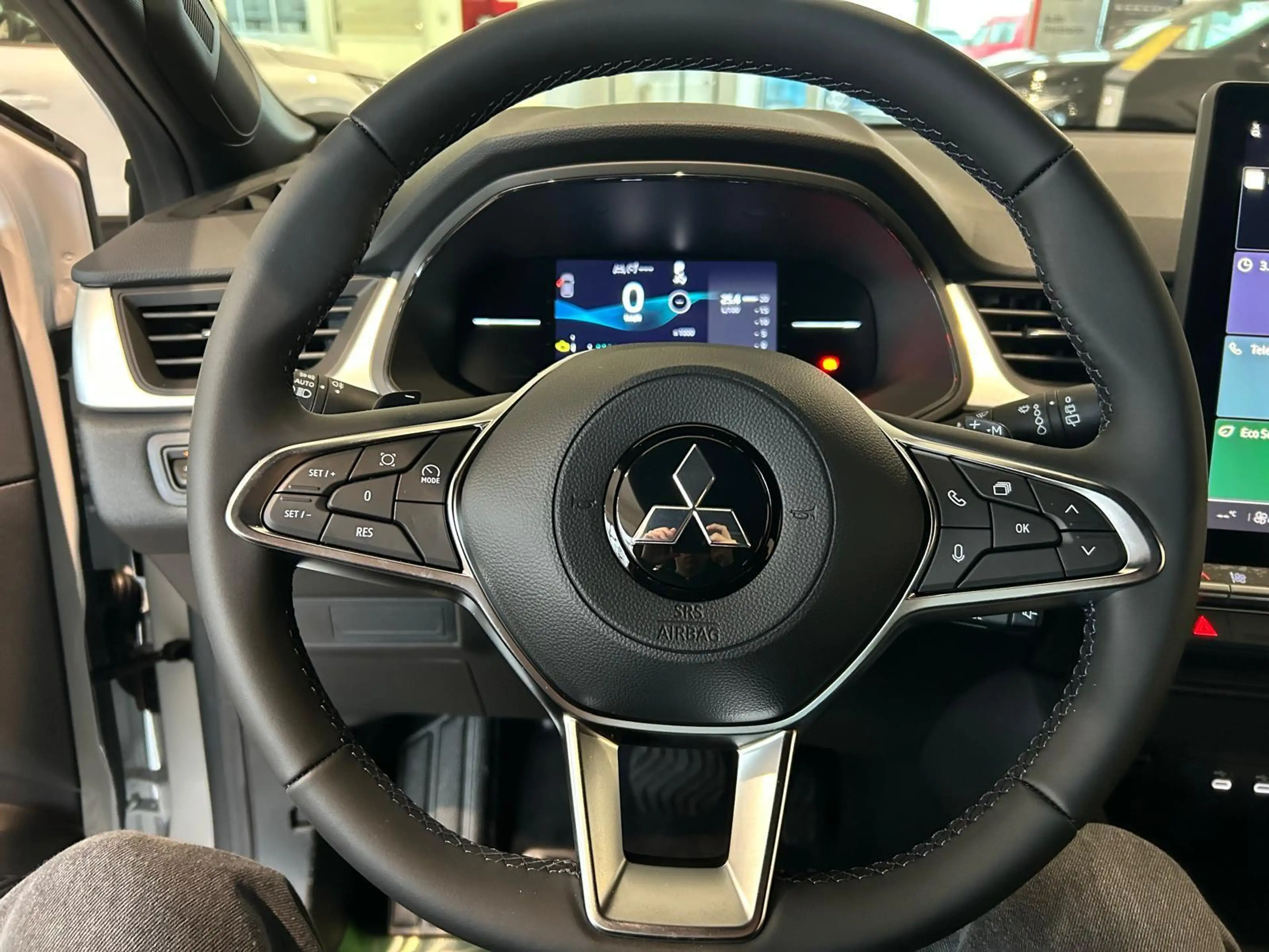 Mitsubishi Grandis MHEV Diamant Plus 1.3 TCE — photo 12