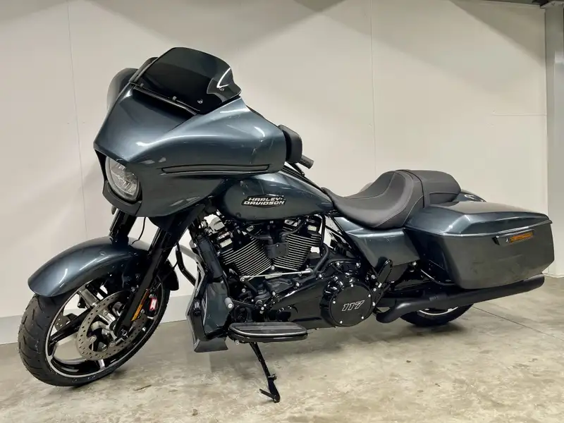 Harley-Davidson Street Glide - foto 7