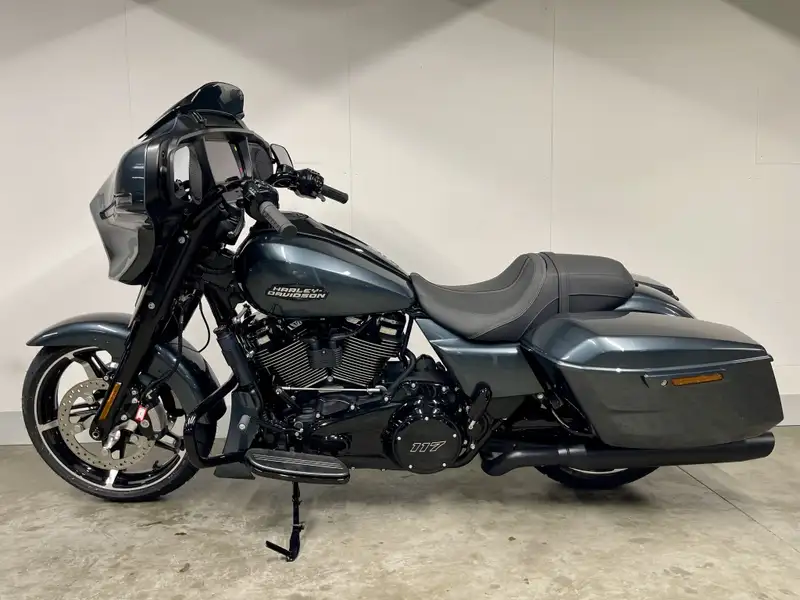 Harley-Davidson Street Glide - foto 3