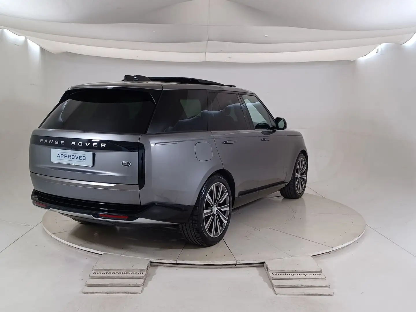 Land Rover Range Rover V 2022 3.0d i6 mhev HSE awd 249cv auto Grigio - 2