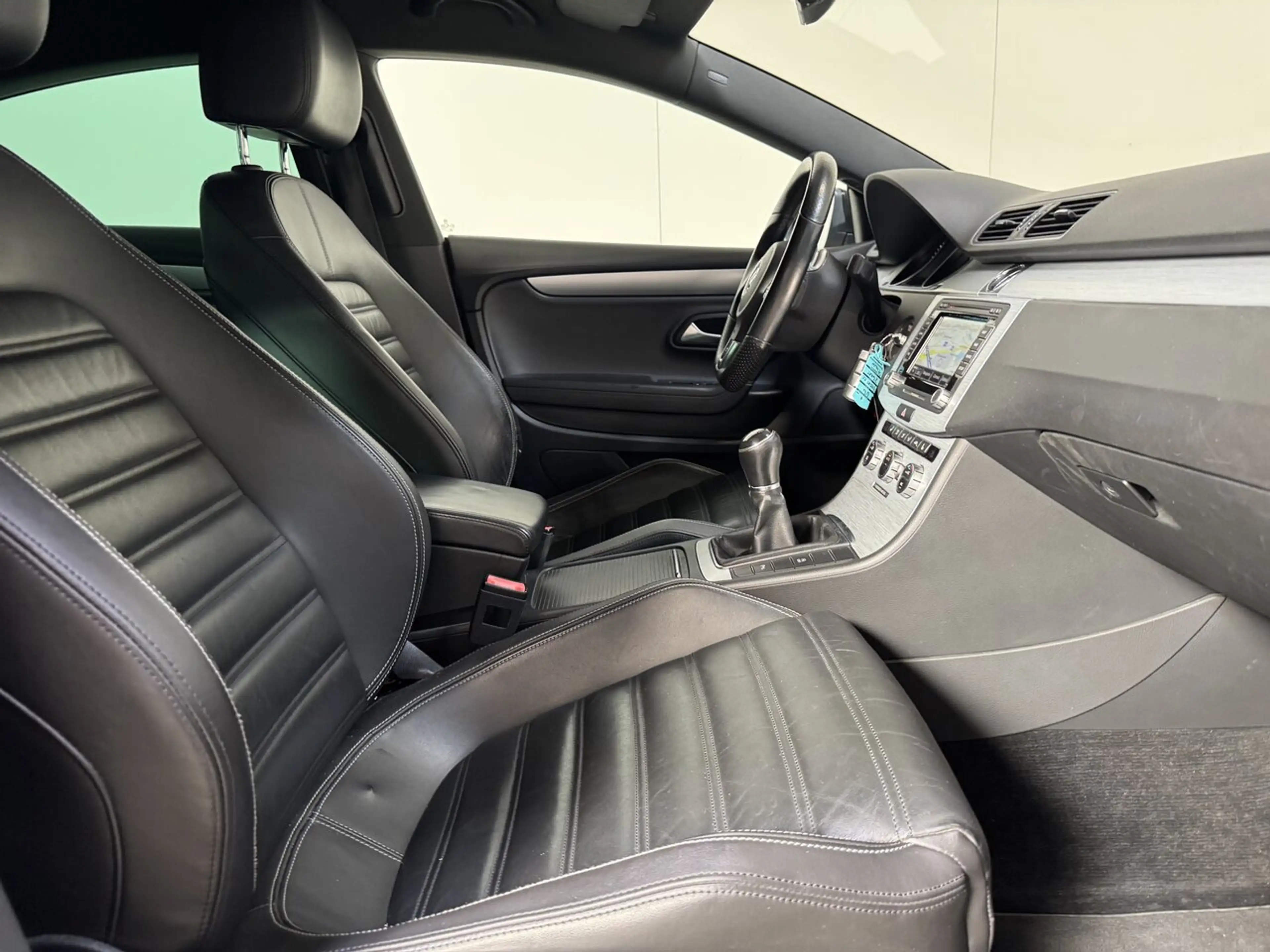 Volkswagen Passat CC R-Line 2.0D Man. - Airco - GPS - Goede Staat! — photo 2