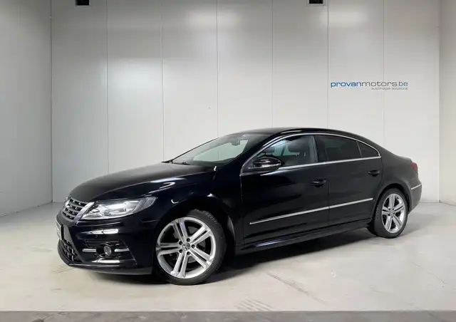 Volkswagen Passat view 4