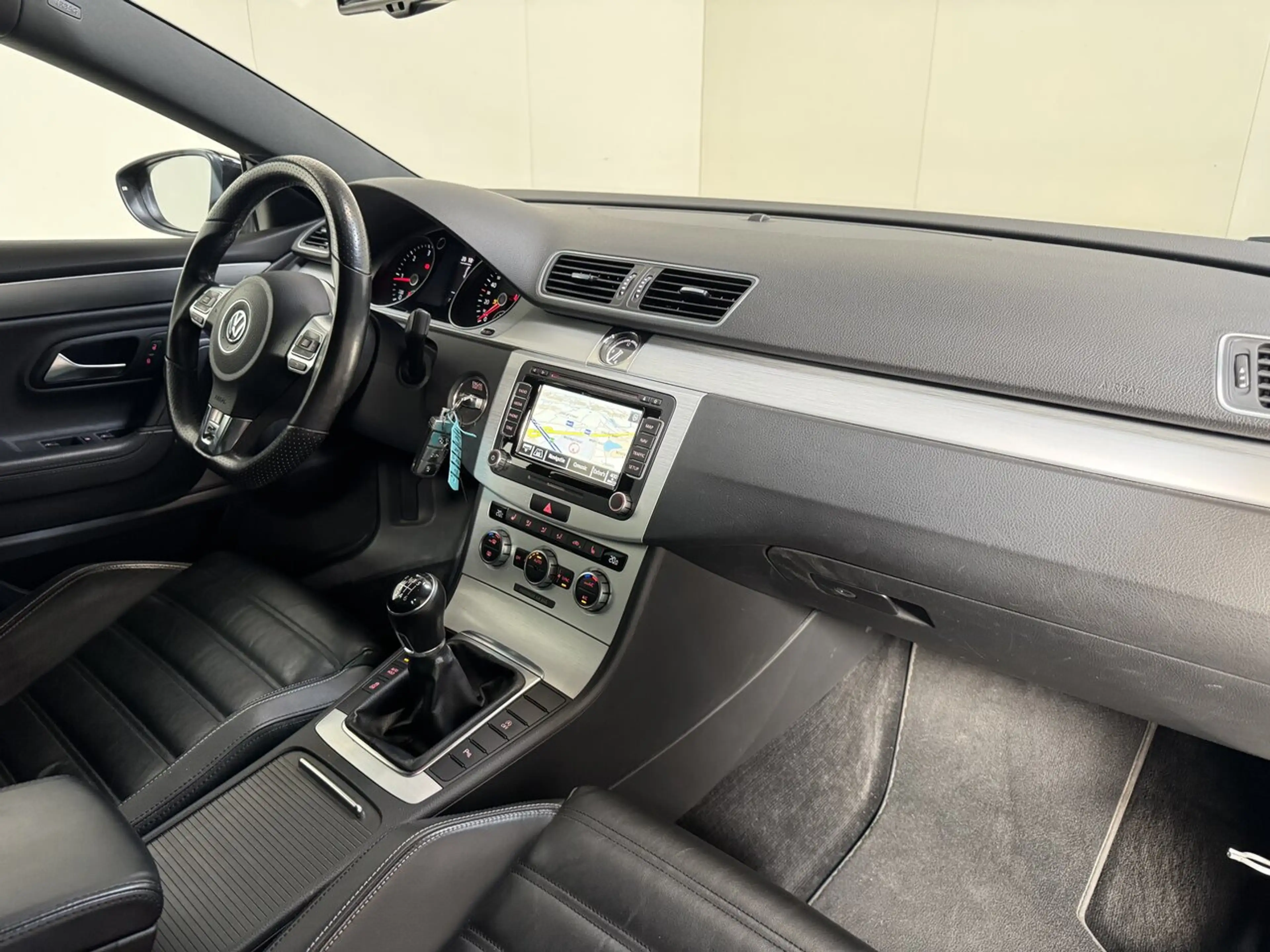 Volkswagen Passat CC R-Line 2.0D Man. - Airco - GPS - Goede Staat! — photo 13