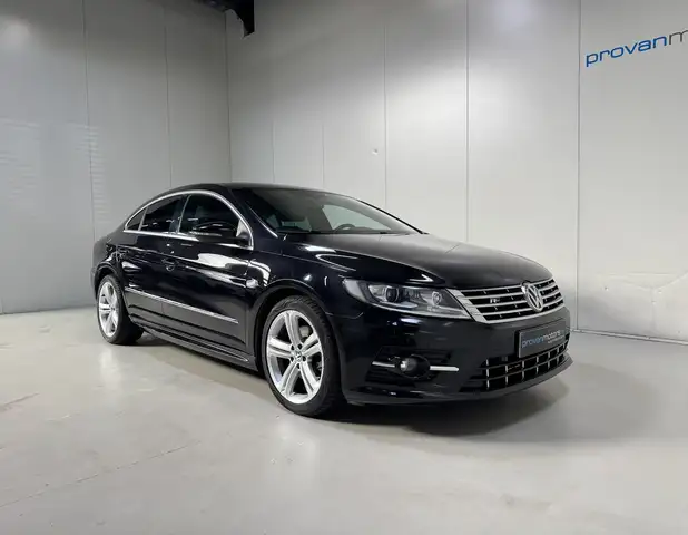 Volkswagen Passat view 5