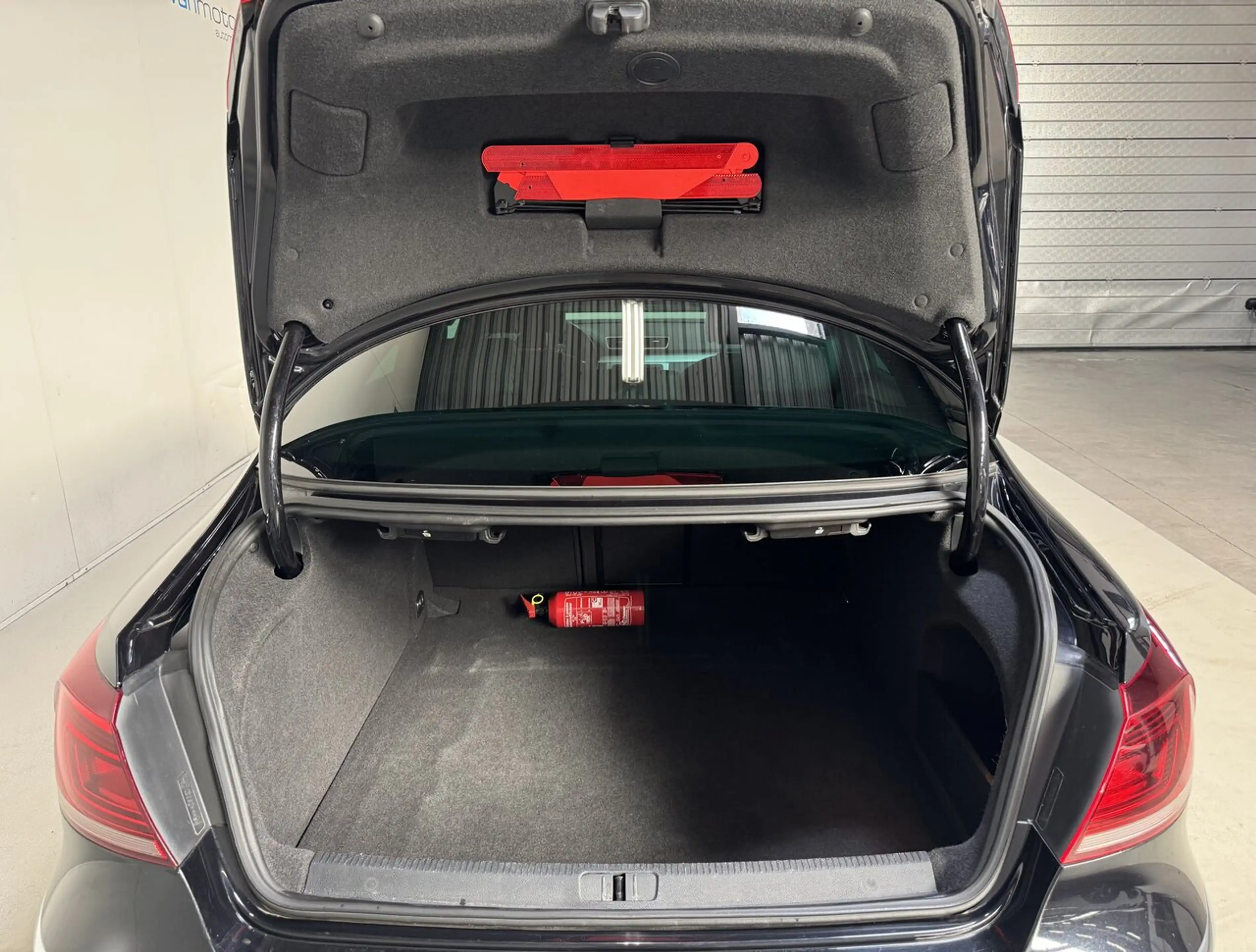 Volkswagen Passat CC R-Line 2.0D Man. - Airco - GPS - Goede Staat! — photo 22