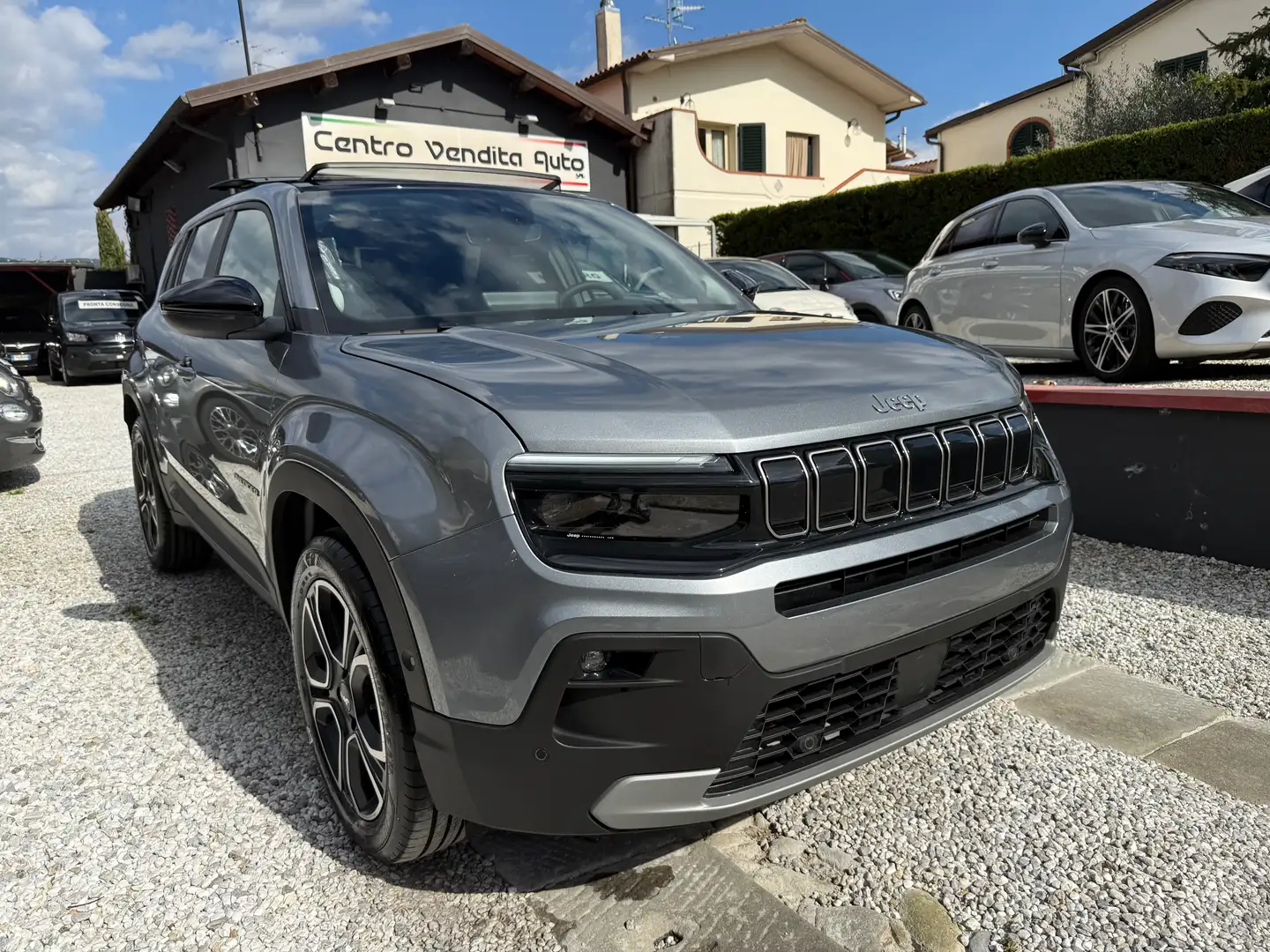 Jeep Avenger 1.2 HYBRID SUMMIT*TETTO APRIBILE*PRONTA*CONSEGNA Grigio - 1