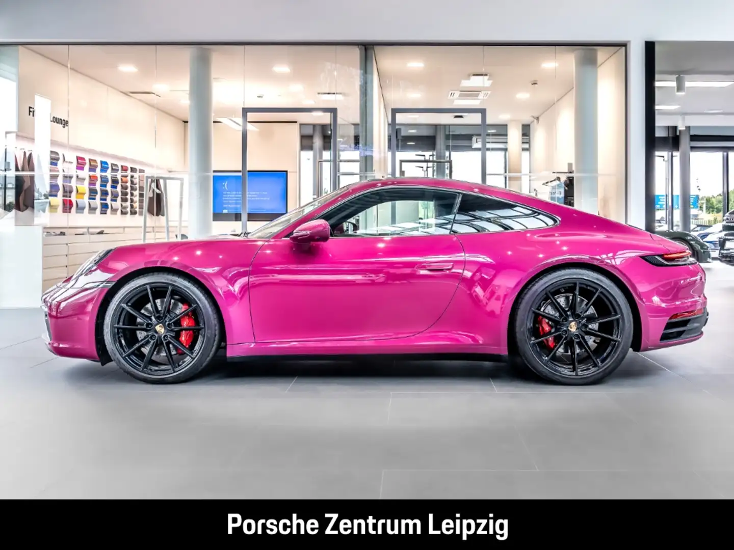 Porsche 992 911 Carrera S Sportabgas Chrono BOSE LED Rood - 2