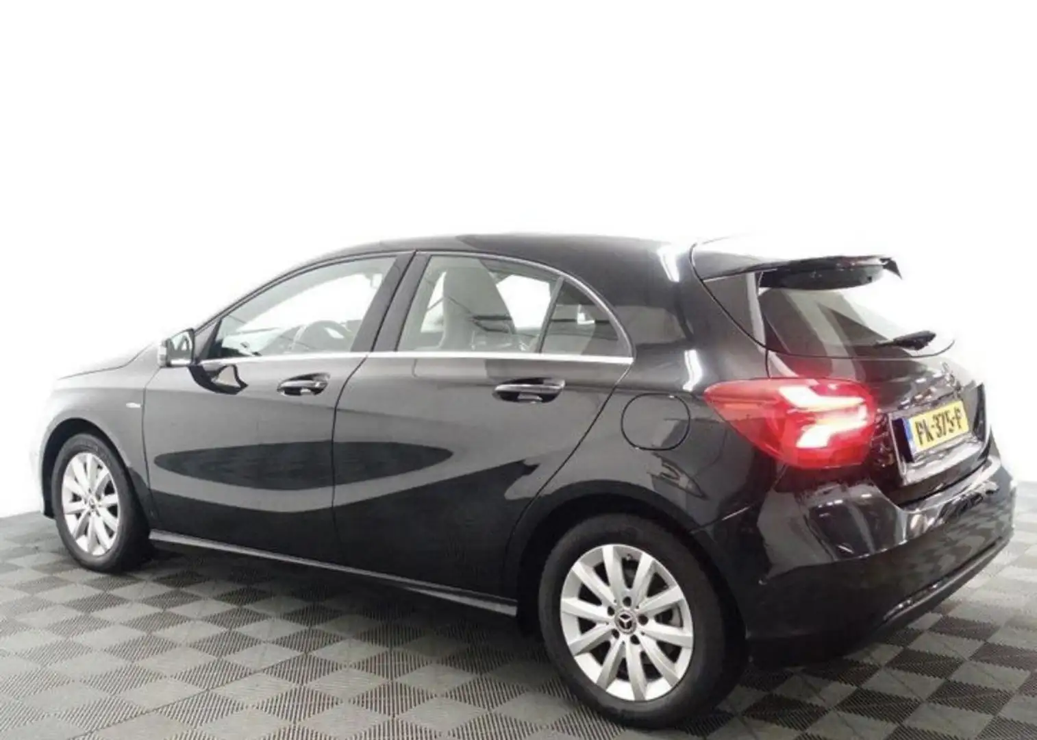 Mercedes-Benz A 160 AMG Line - 2