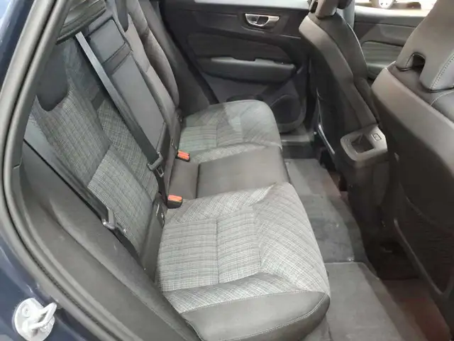 Volvo XC60 view 14