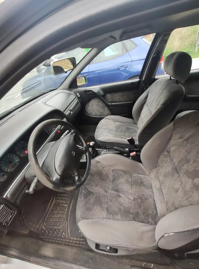 Citroen Xantia Xantia 2.1TD Exclusive Exclusive Ezüst - 1